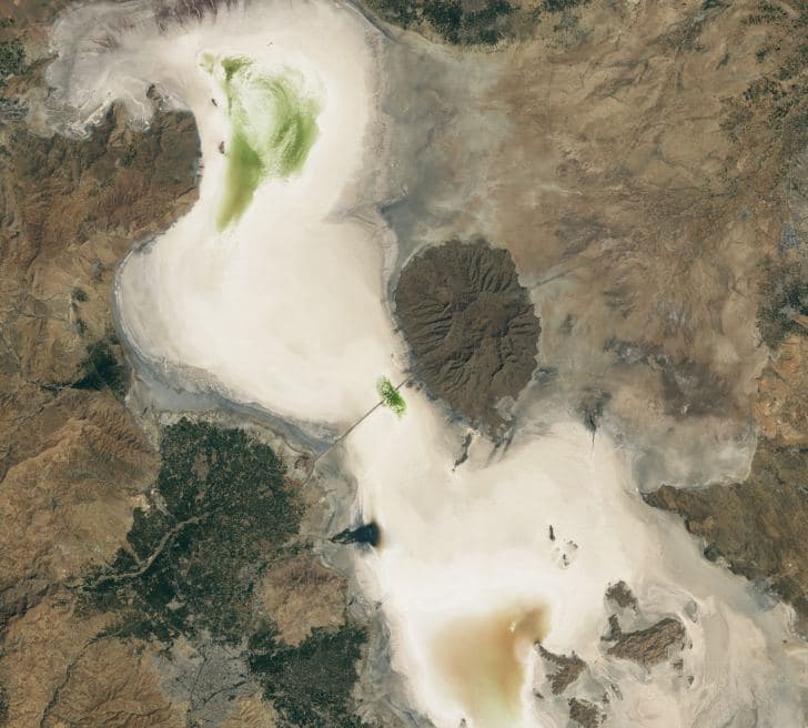 Lake Urmia | Elina Rostami